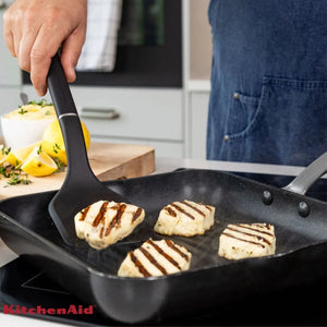 Espátula Turner Solida em Nylon Cozinha Preta KitchenAid