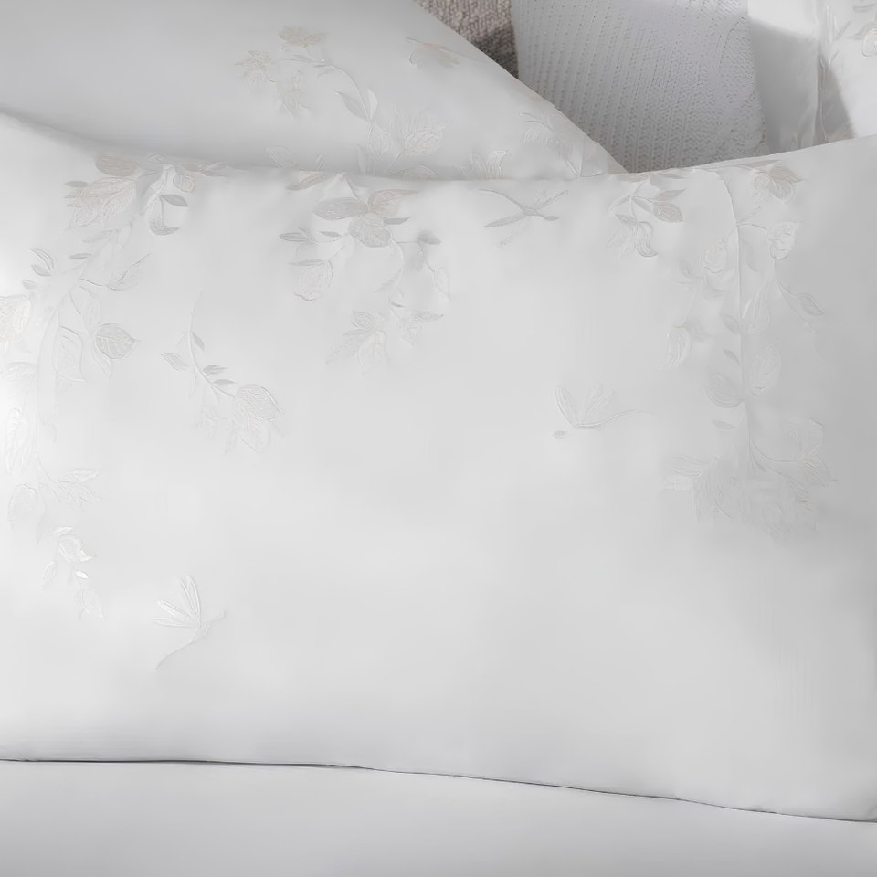 Almofada Varenna 300 Fios Cetim 100% Bambu 40x60cm Trussardi
