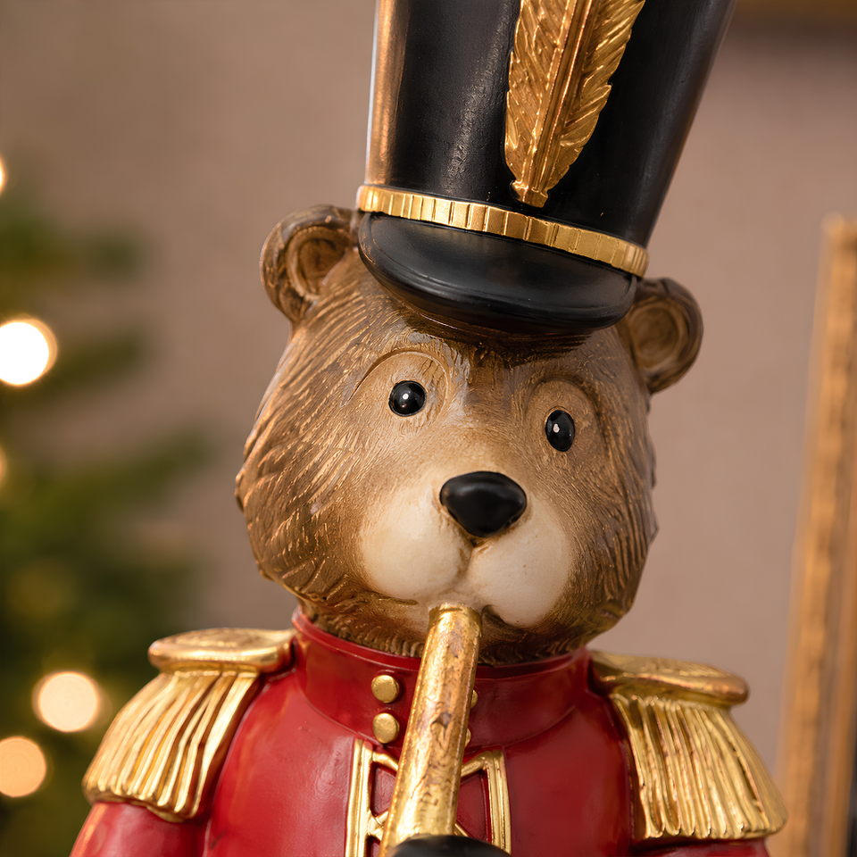 Adorno Urso Trompete Decorativo Natal Resina Vermelho / Marrom 31x10cm