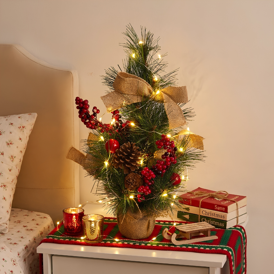 Árvore de Natal Decorativa Pinha Berries e Laço Rústico 49cm Tuut