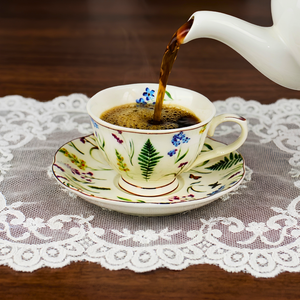 Jogo 6 Xícaras de Café com Pires Jardim Inglês Cerâmica Filete Dourado 120ml
