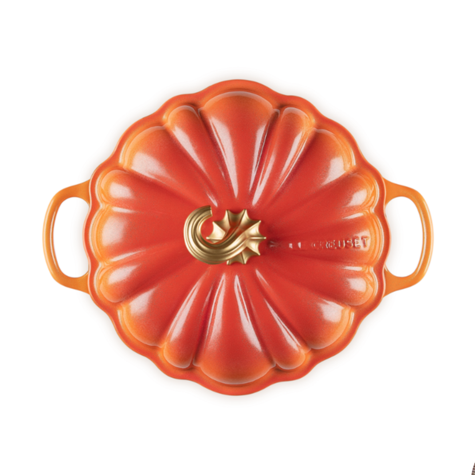 PRÉ-VENDA: Panela Abóbora Le Creuset Halloween Signature Flamme Dorée com Pegador Dourado 3,7L 24cm