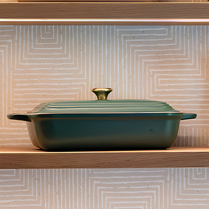 PRÉ-VENDA: Travessa Retangular Cerâmica Com Tampa San Fran Foret 31cm Le Creuset