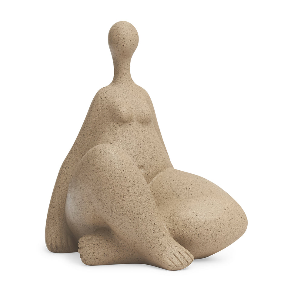 Escultura Mulher em Poliresina Areia Mart 19,5x14x15cm