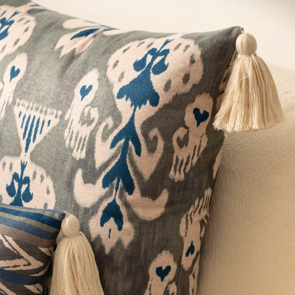 Almofada Linho 52X52 Ikat Verde Tassel