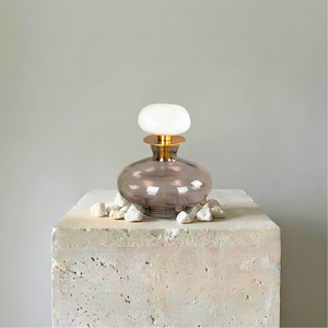 Garrafa Decorativa Vidro Fumê Tampa em Pedra Natural Branca Linha Bruma 9cm