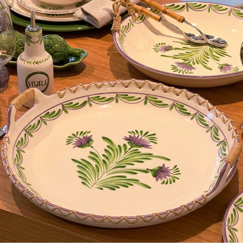 Travessa Redonda com Alça Cerâmica com Junco Flor de Alcachofra