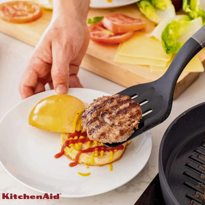 Espátula Perfurada 35cm Cozinha em Nylon Cinza KitchenAid