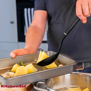 Colher Perfurada para Servir Nylon Multiuso Preta KitchenAid