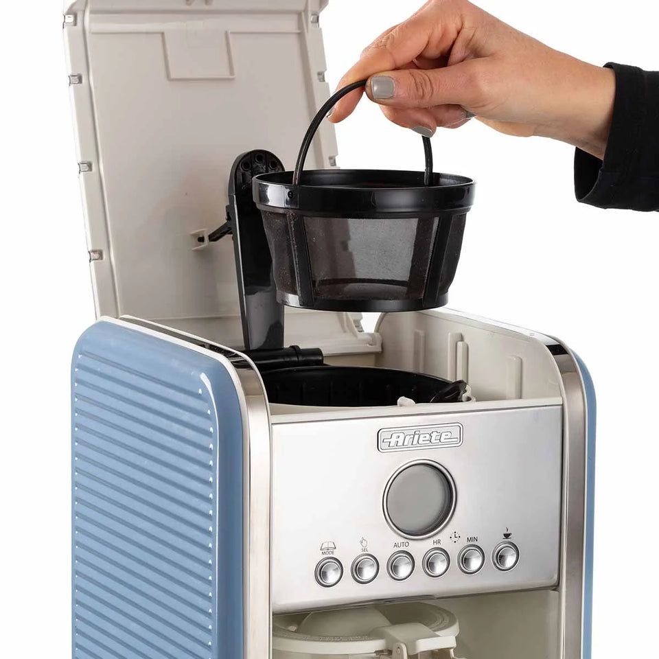 Cafeteira Vintage Azul 4 a 12 Xícaras 127V 900W Ariete