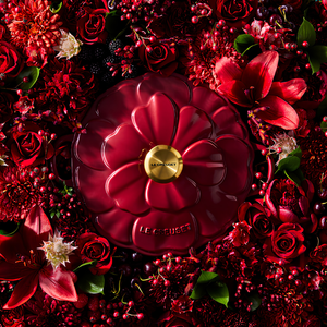 PRÉ-VENDA: Caçarola Buffet Signature Petal Rhone com Pegador Dourado 2,2L 26cm Le Creuset