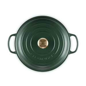 PRÉ-VENDA: Caçarola Buffet Signature Foret com Pegador Dourado 3,5L 30cm Le Creuset