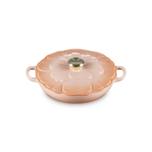 Caçarola Buffet Signature Petal Peche com Pegador Dourado 2,2L 26cm Le Creuset