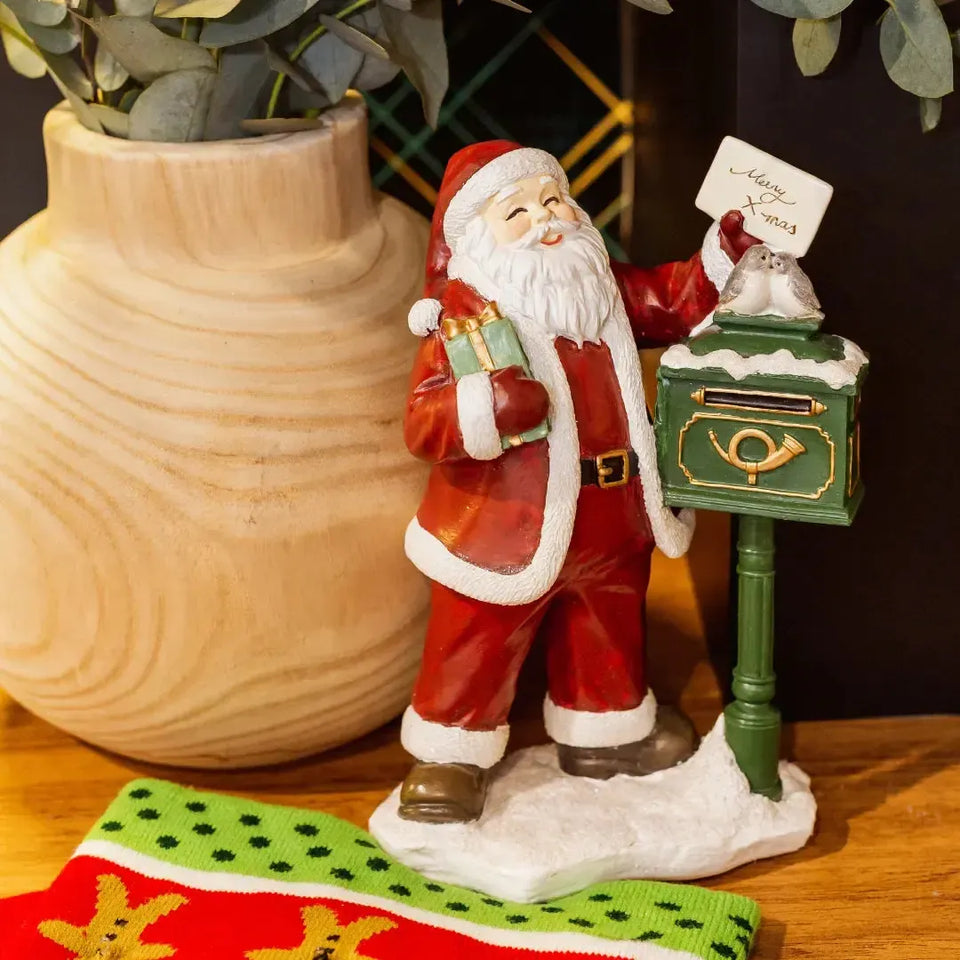 Adorno Decorativo Natal Papai Noel Carteiro Resina Vermelho e Branco