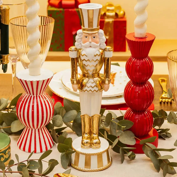 Adorno Decorativo Natal Resina Castiçal 1 Vela Soldado Quebra Nozes Dourado / Branco