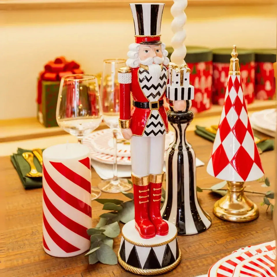 Adorno Decorativo Natal Resina Soldado Quebra Nozes Vermelho / Branco 36,5x10cm