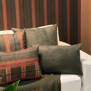 Almofada Camurça 60x60 Pesponto Musgo