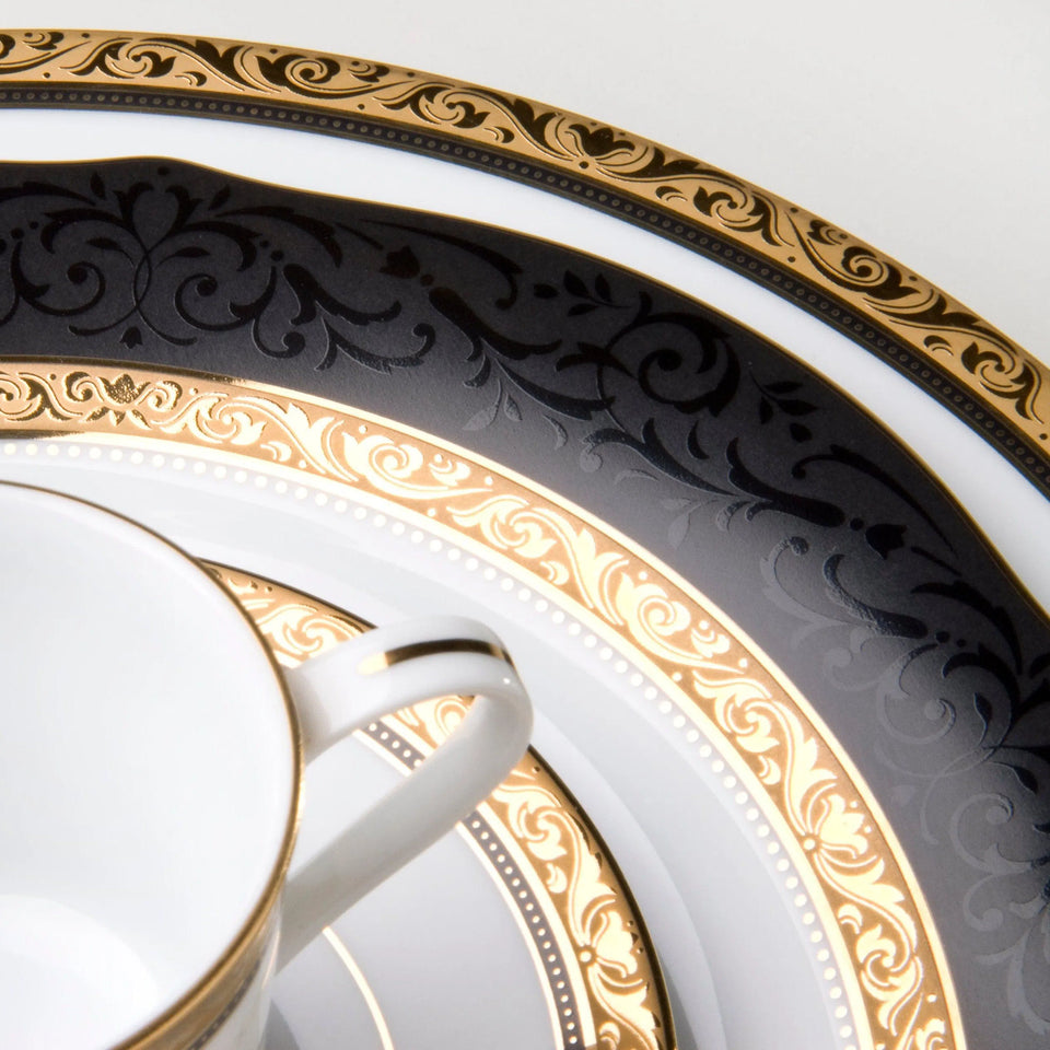 Aparelho De Jantar Porcelana Regent Gold 18 Peças Noritake