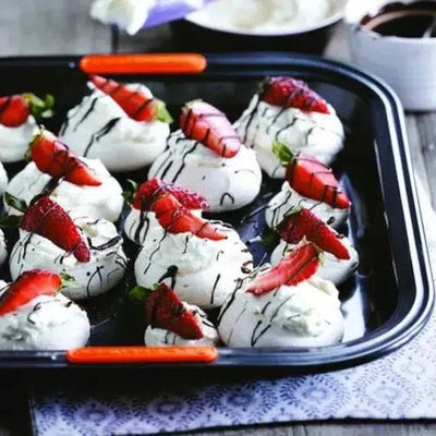 Assadeira Retangular Rasa Metal Bakeware 31cm Le Creuset