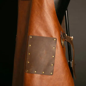 Avental Artemano em Modelo Carnívoro Terracota