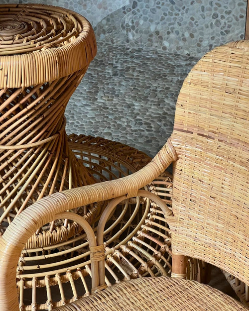 MÓVEIS E LUMINÁRIAS