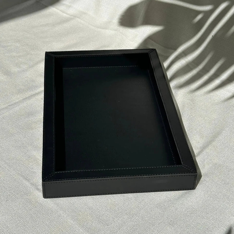 Bandeja Agata Pequena MDF 43x26,4 Couro Vegano Montana Preta