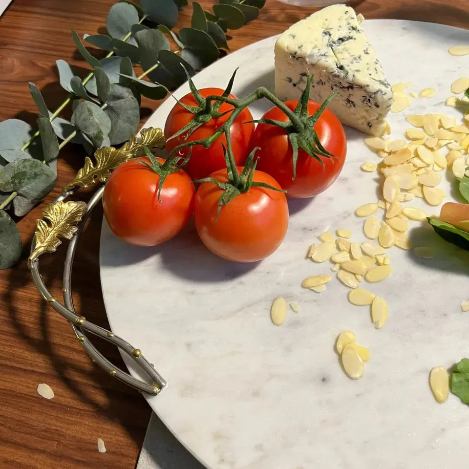 Bandeja Redonda Marmore com Alças Folhas Metal Object Bahali 40,5cm