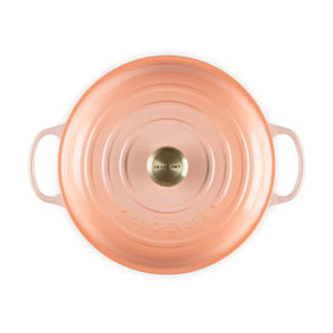 Caçarola Buffet Signature Peche com Pegador Dourado 3,2L 30cm Le Creuset