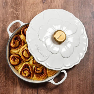 Caçarola Buffet Signature Petal Branco 26cm 2,2L Le Creuset