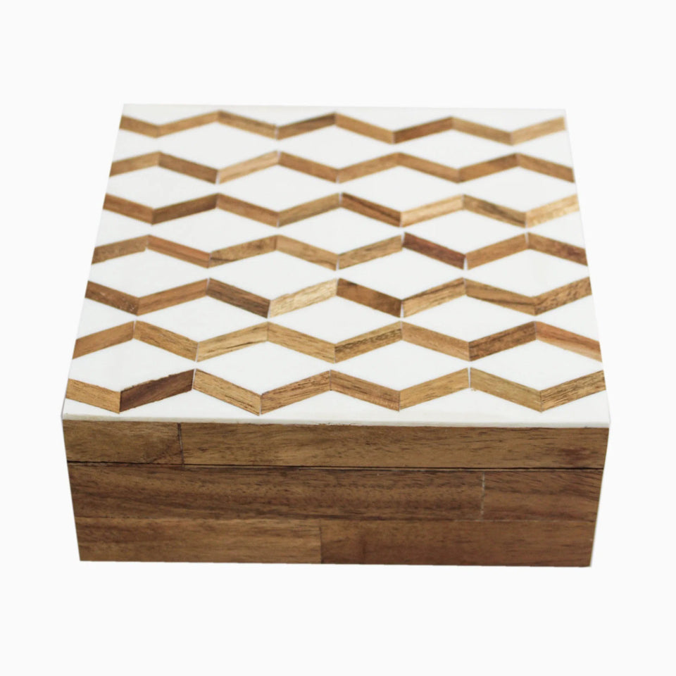 Caixa Quadrada em Madeira Zig Zag Resina 15x15x6,5cm