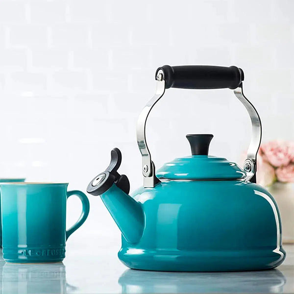 Chaleira Tradicional Com Apito 1,6L Azul Caribe Le Creuset