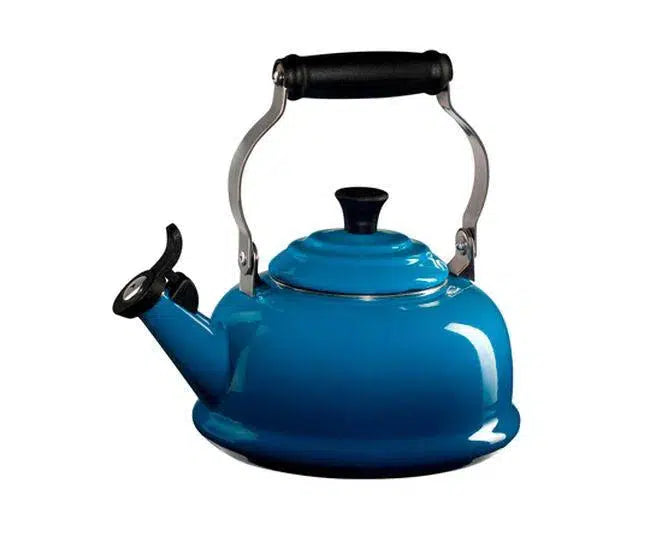 Chaleira Tradicional Com Apito 1,6L Azul Marseille Le Creuset