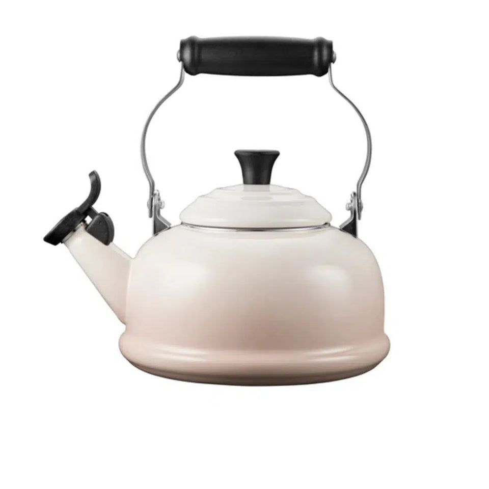 Chaleira Tradicional Com Apito 1,6L Meringue Le Creuset