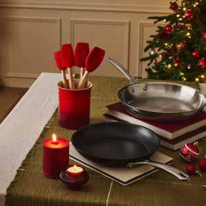 Conjunto 3 Espátulas e 1 Pincel Craft com Porta Utensílios Cerâmica Clássico Vermelho 1,1L Le Creuset