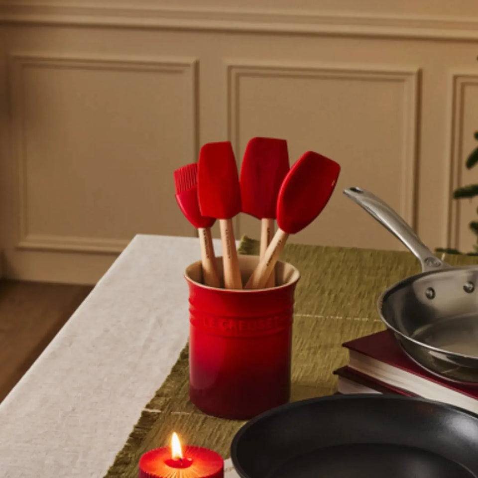 Conjunto 3 Espátulas e 1 Pincel Craft com Porta Utensílios Cerâmica Clássico Vermelho 1,1L Le Creuset