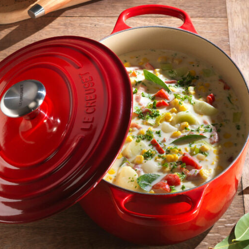 Panela Le Creuset Oval Signature Vermelho com Pegador Prata 13,9L 40cm