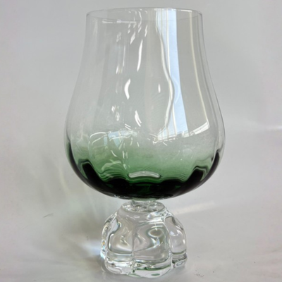 Taça para Vinho Branco Vidro Transparente e Verde 600ml