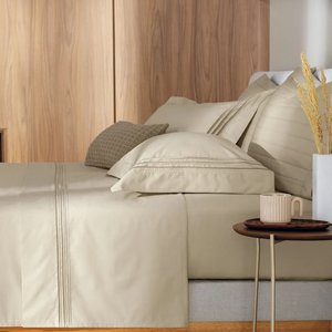 Jogo de Cama Queen Menfi 4 Pçs 200 Fios 100% Algodão Creme / Bege Trussardi