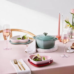 Bowl Cerâmica Sphere Coração Shell Pink 2,9L Le Creuset