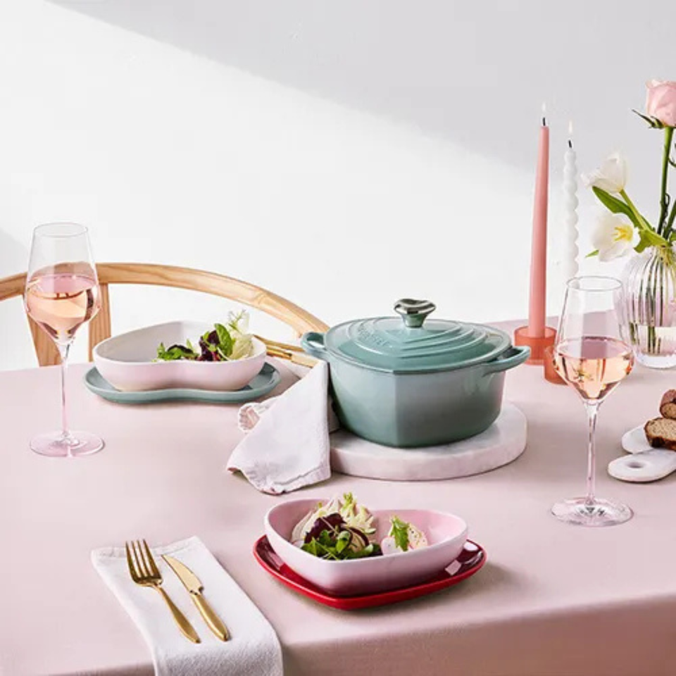 Bowl Cerâmica Sphere Coração Shell Pink 2,9L Le Creuset