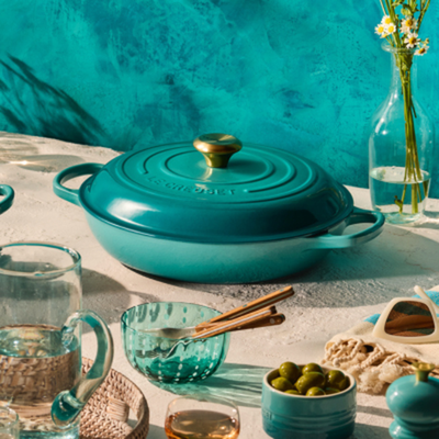 Caçarola Buffet Signature Bleu Riviera com Pegador Dourado 3,5L 30cm Le Creuset