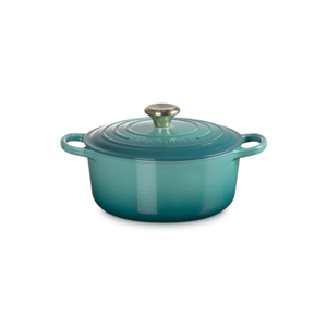 Panela Le Creuset Redonda Signature Bleu Riviera com Pegador Dourado 3,3L 22cm