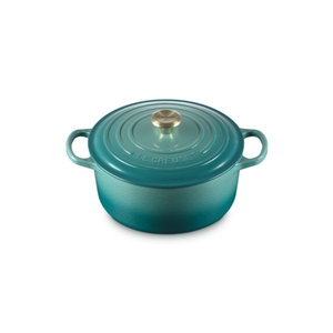 Panela Le Creuset Redonda Signature Bleu Riviera com Pegador Dourado 3,3L 22cm