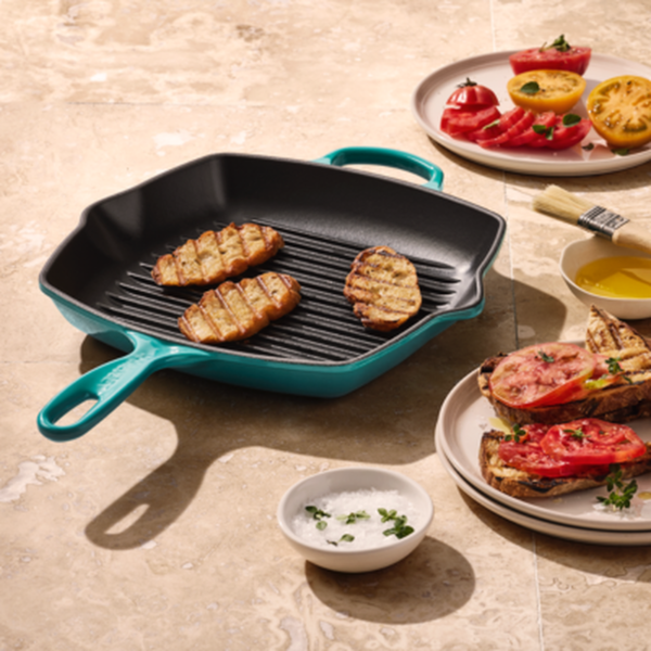 Grelha Quadrada Signature Bleu Riviera 26cm Le Creuset