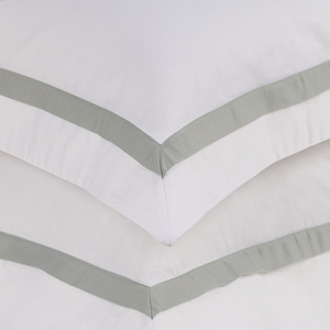 Jogo de Cama Queen Vercelli 4 Pçs 300 Fios 100% Algodão Egípcio Branco / Nebbia Trussardi