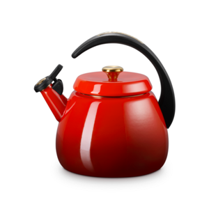 Chaleira Cloche 2,1L Vermelha com Pegador Dourado Le Creuset