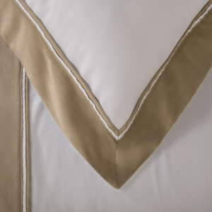 Almofada Valestro 300 Fios Cetim 100% Algodão Egípcio 40x60cm Branco / Nocciola Trussardi