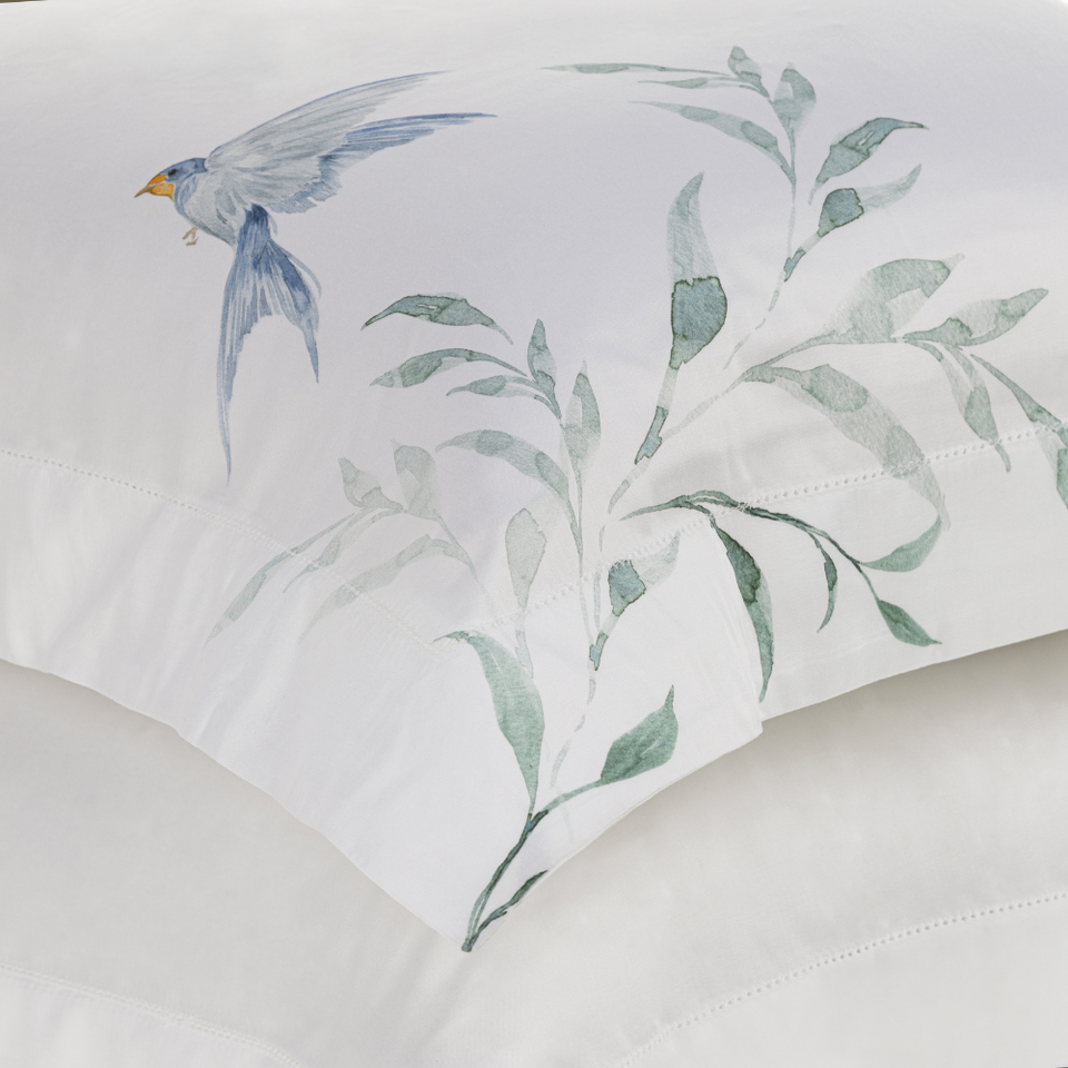 Jogo de Colcha Queen Rondini 3 Pçs 300 Fios Cetim 100% Bambu Trussardi