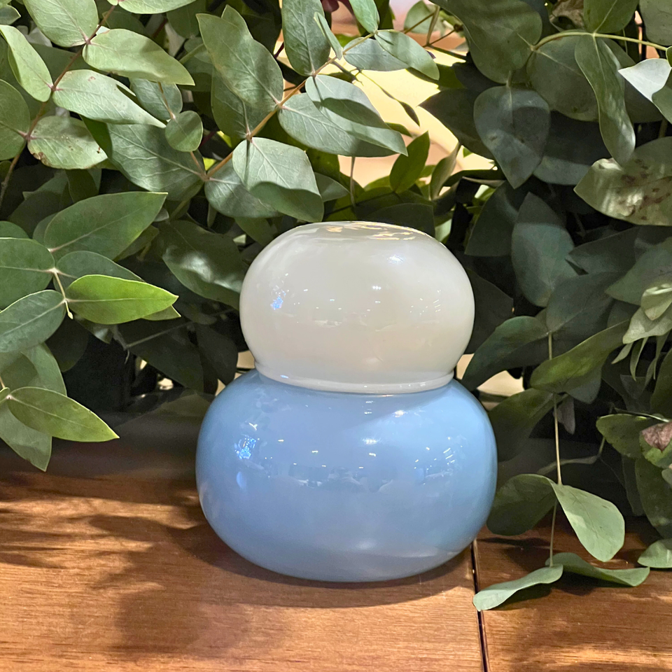 Mini Garrafa Decorativa Azul e Branca Linha Contour