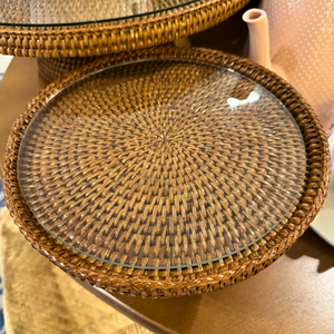 Boleira Pequena 25cm em Rattan com Tampo em Vidro Bahali